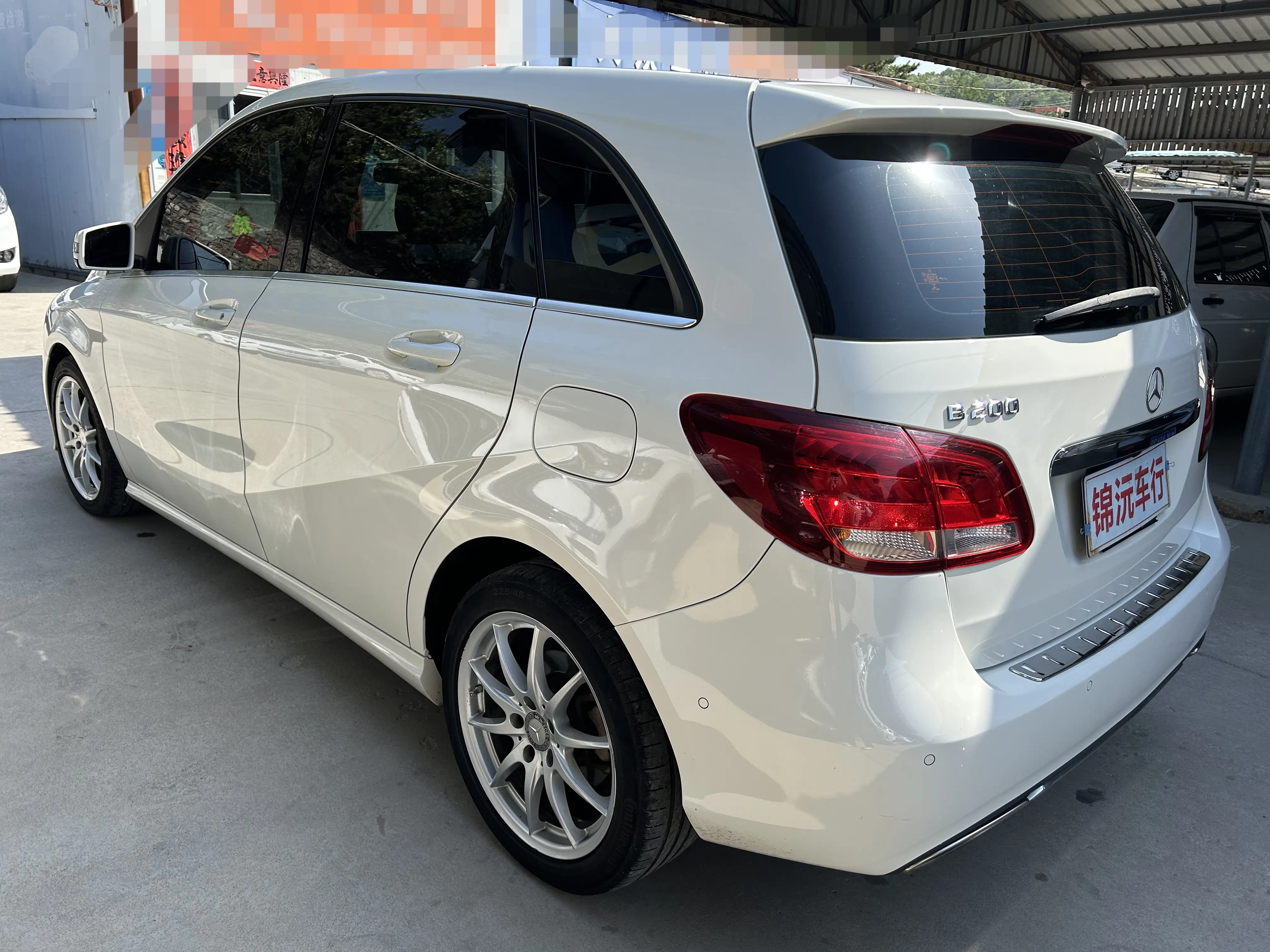 Mercedes-Benz B Class