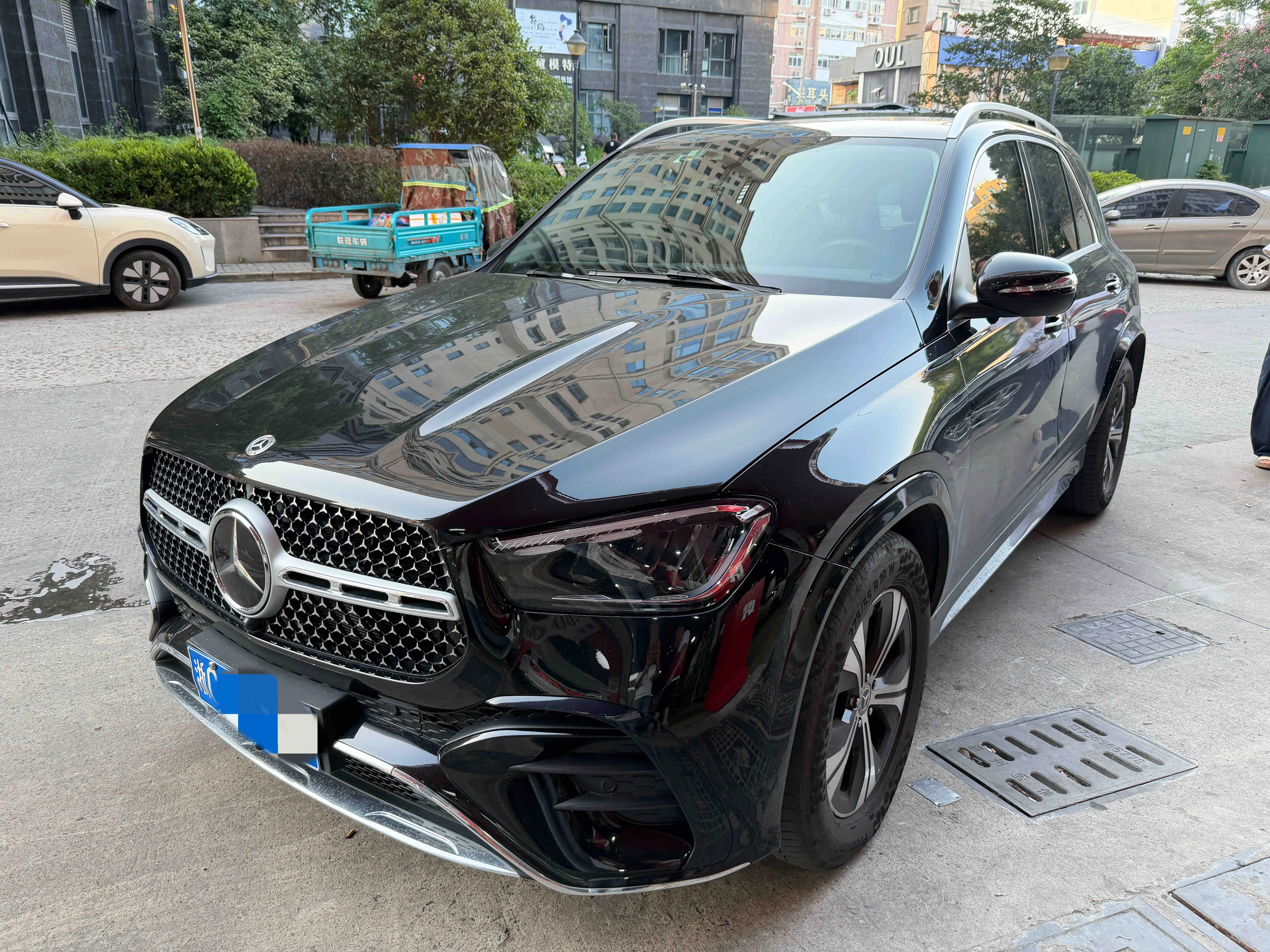 Mercedes-Benz GLE (Imported)