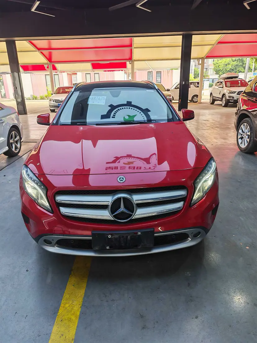 Mercedes-Benz GLA