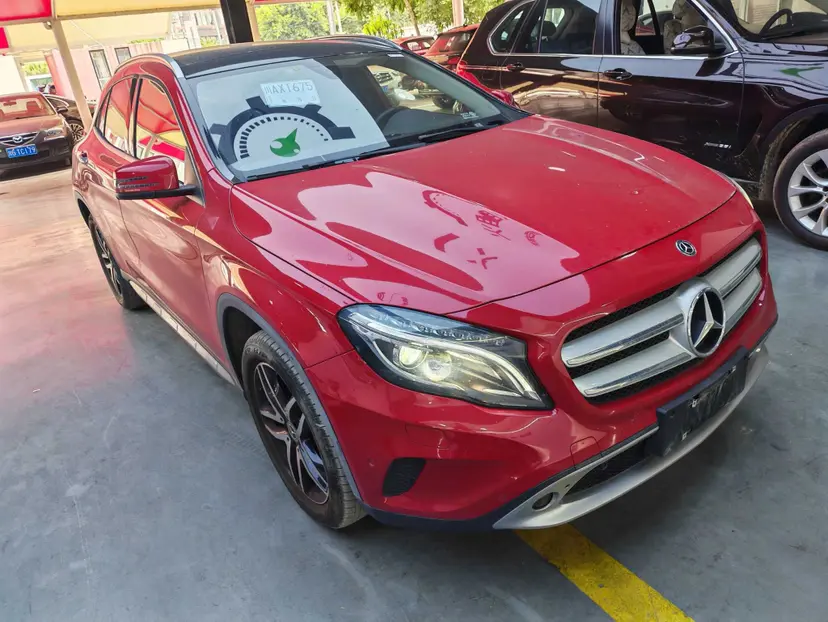 Mercedes-Benz GLA