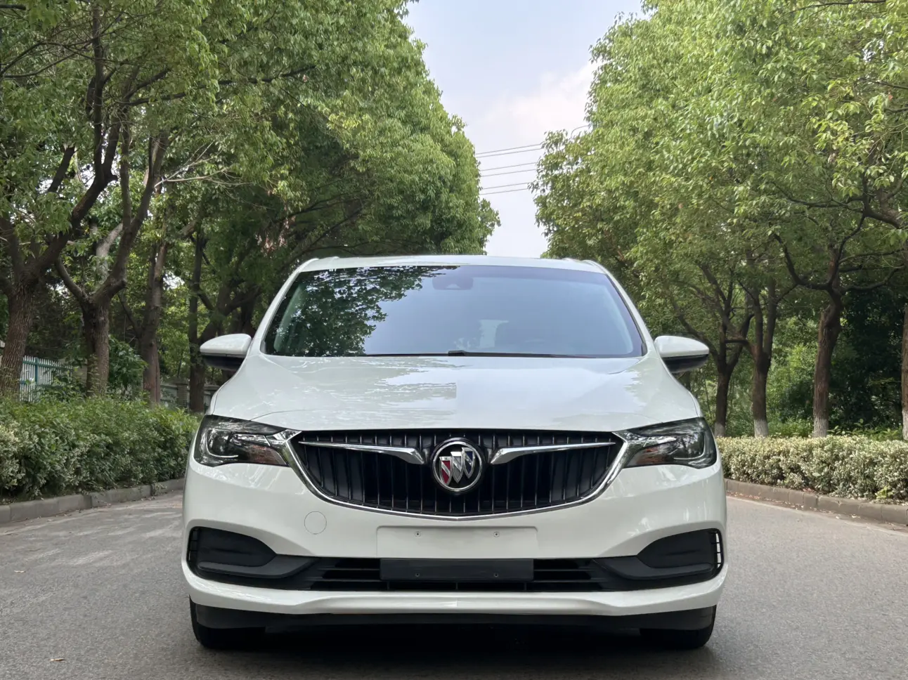 Buick GL6