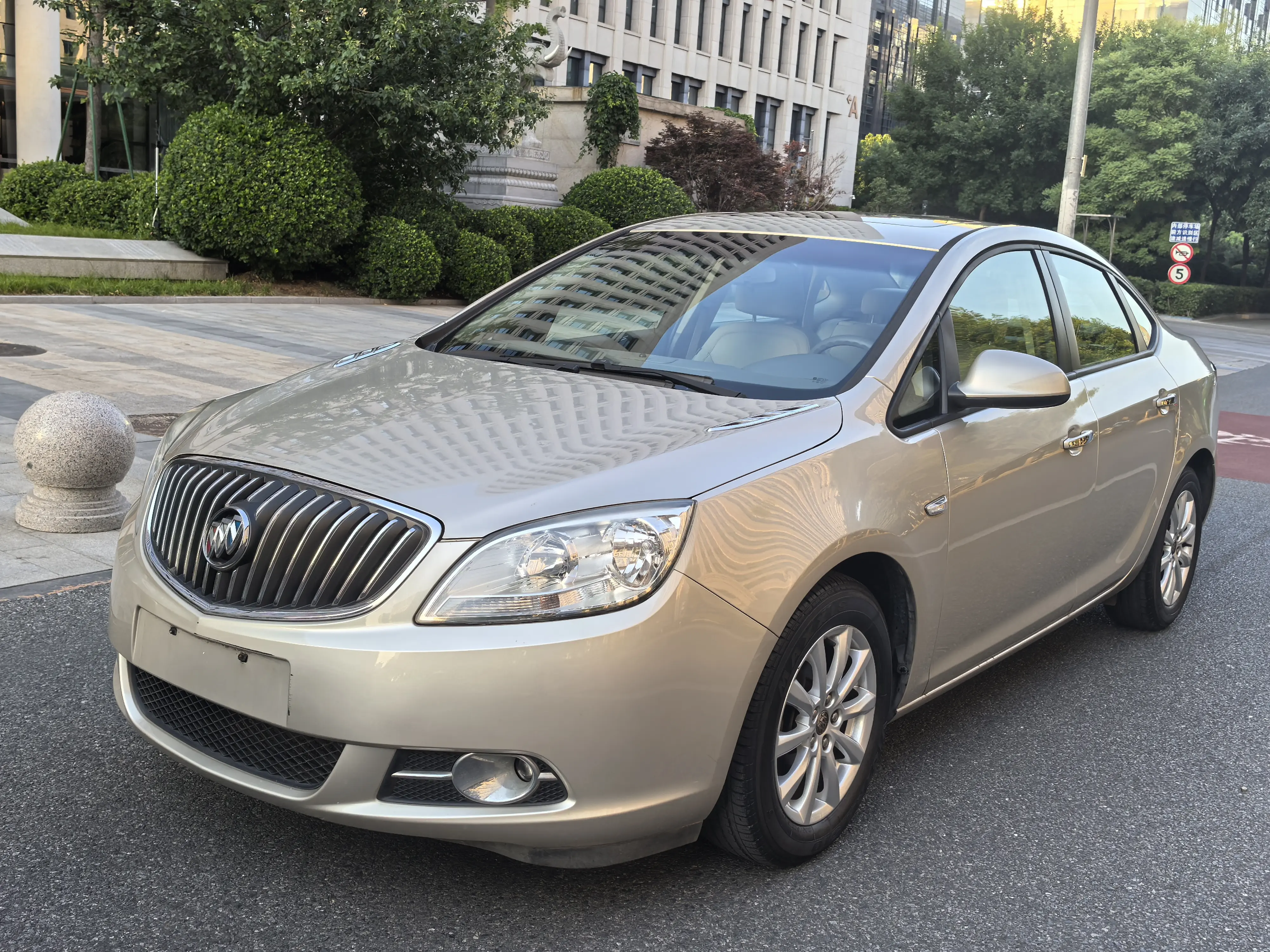 Buick Yinglang