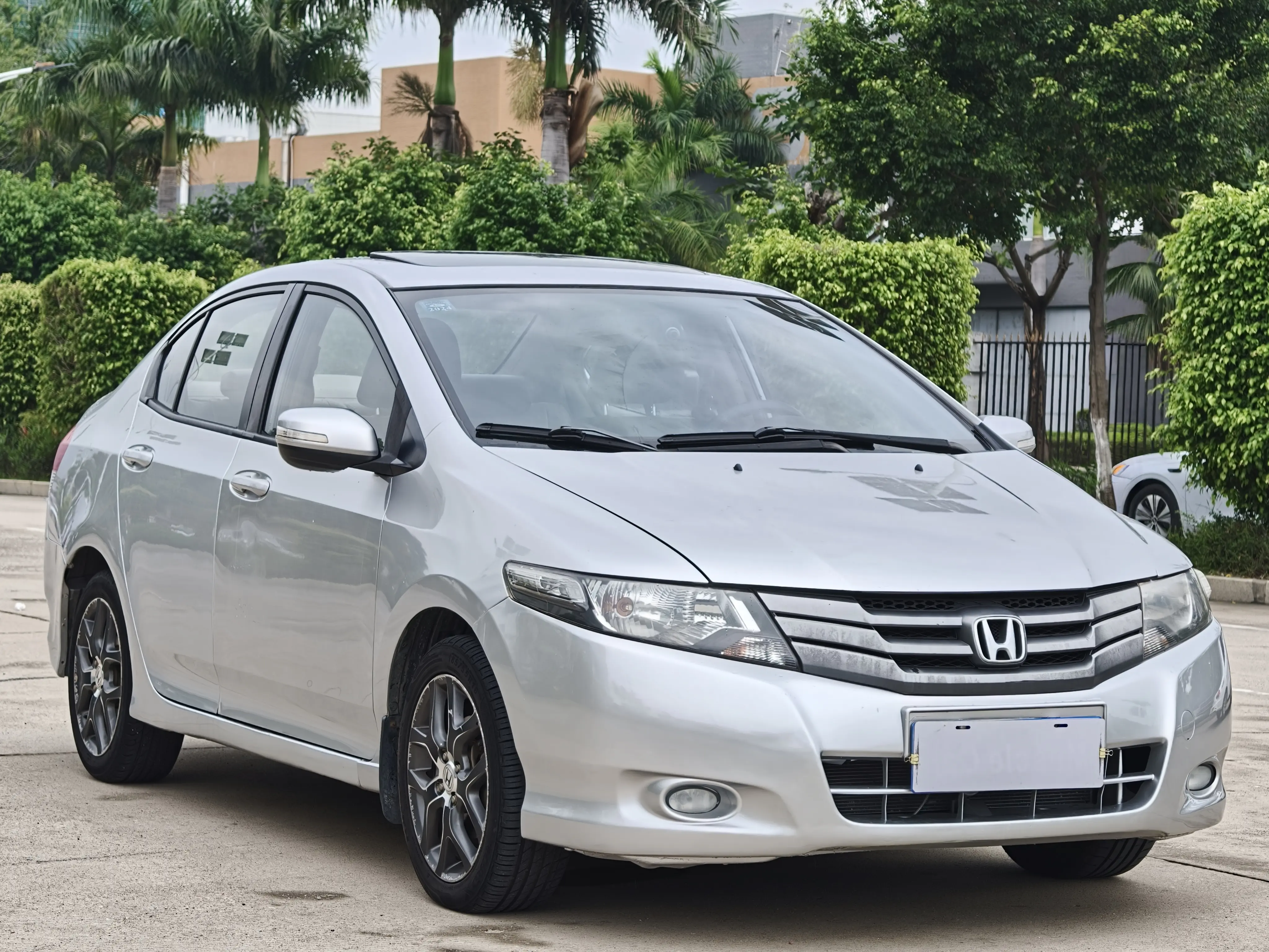 Honda Avant-garde classic