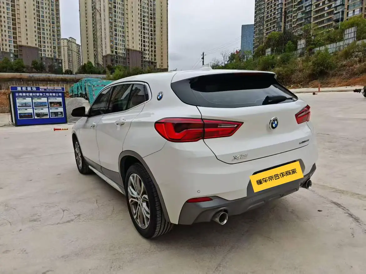 BMW X2