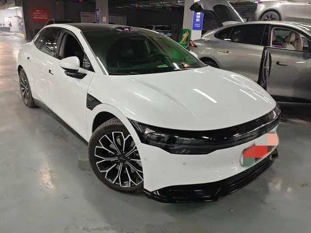 ZEEKR 007