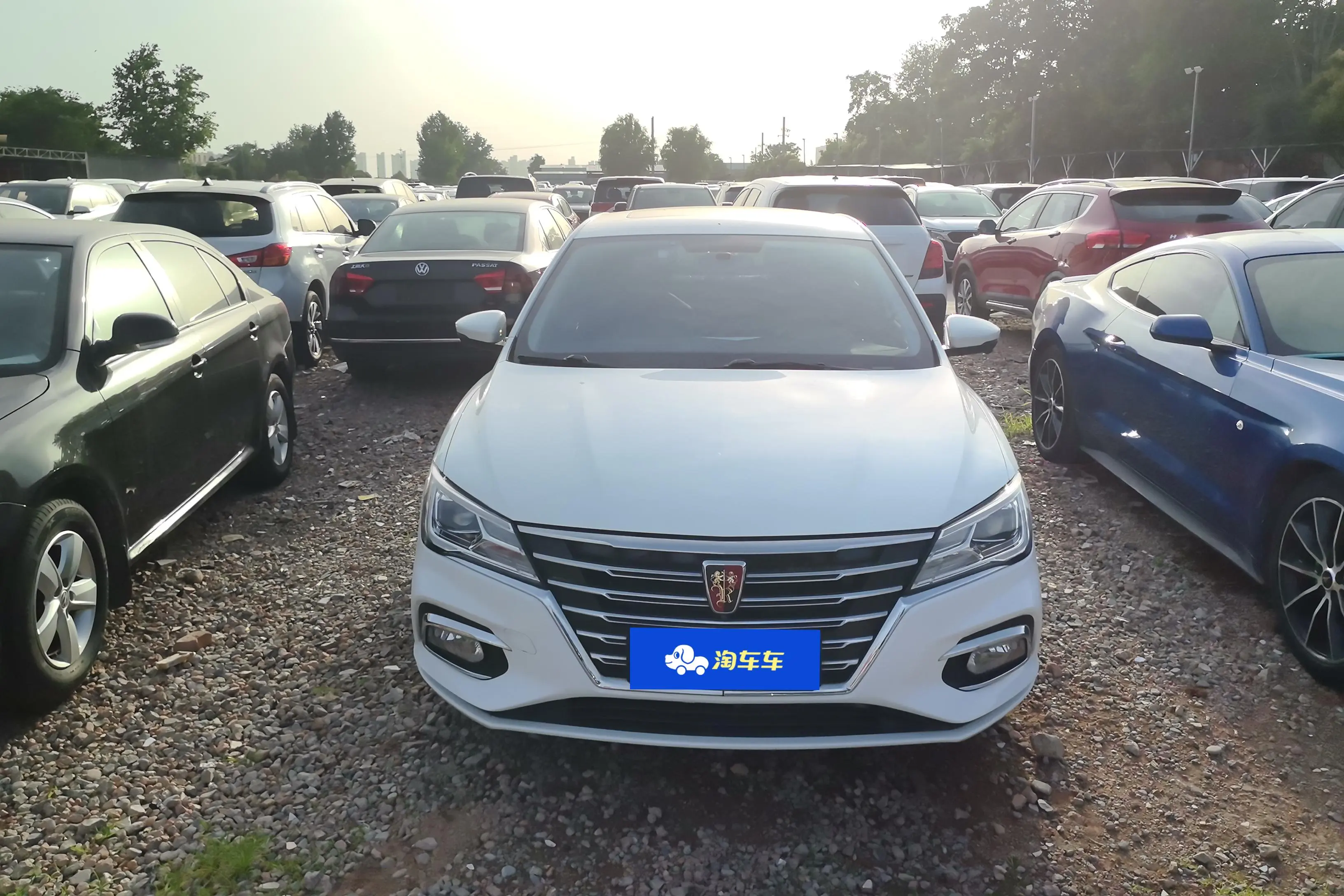 Roewe i5