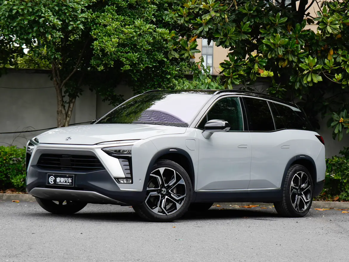 NIO ES8