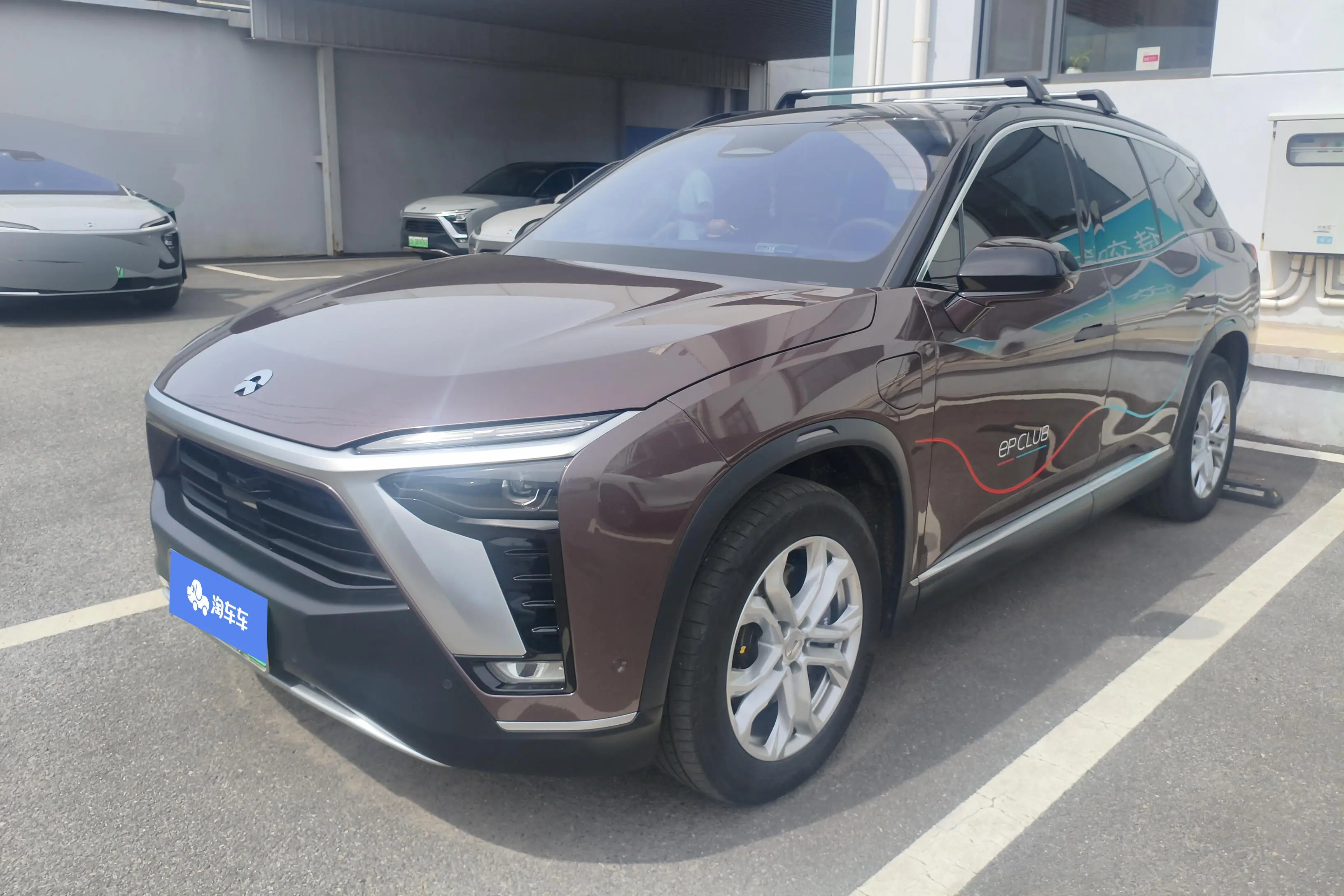 NIO ES8