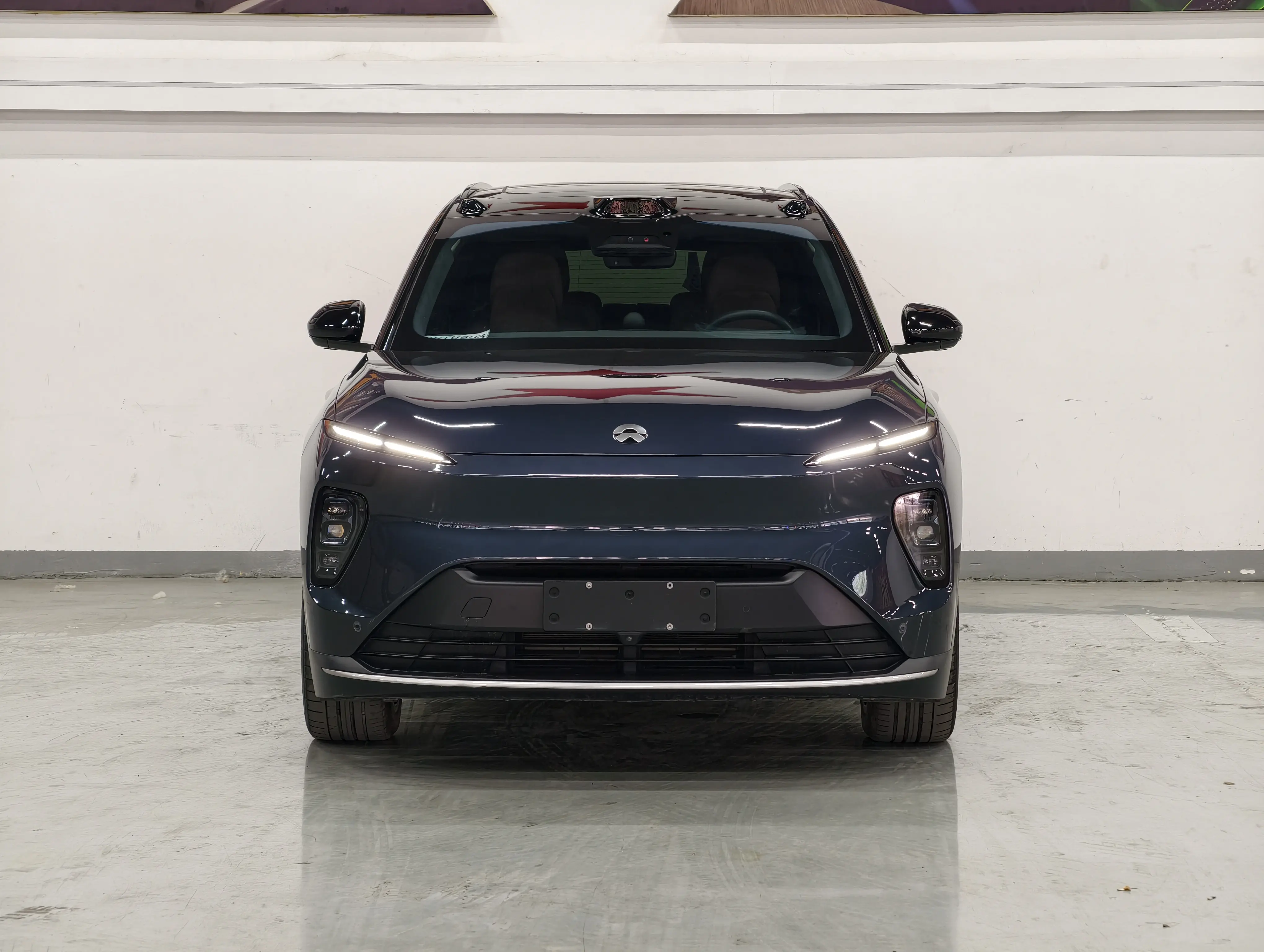 NIO ES8
