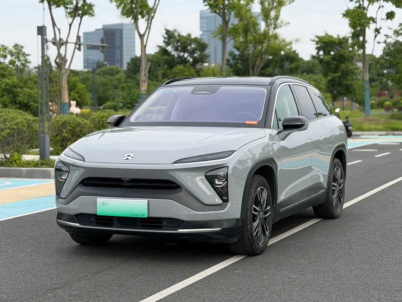 NIO ES6