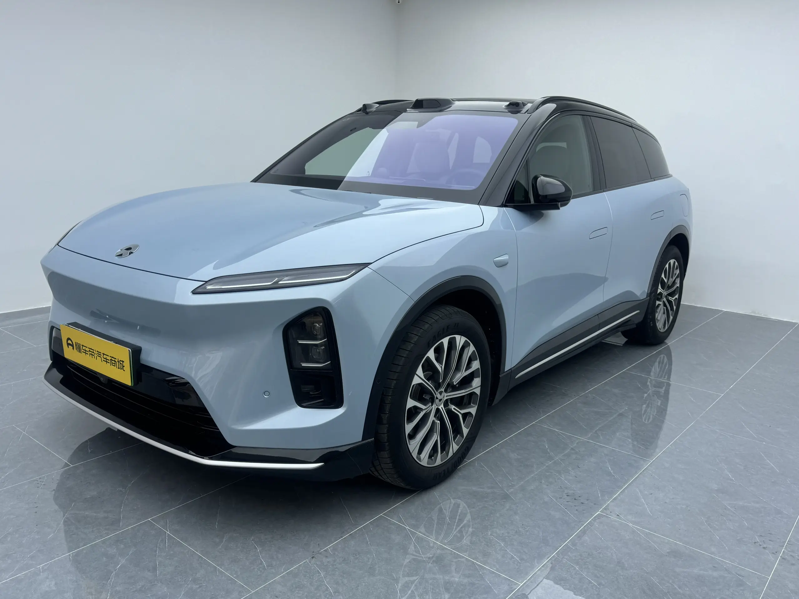 NIO ES6