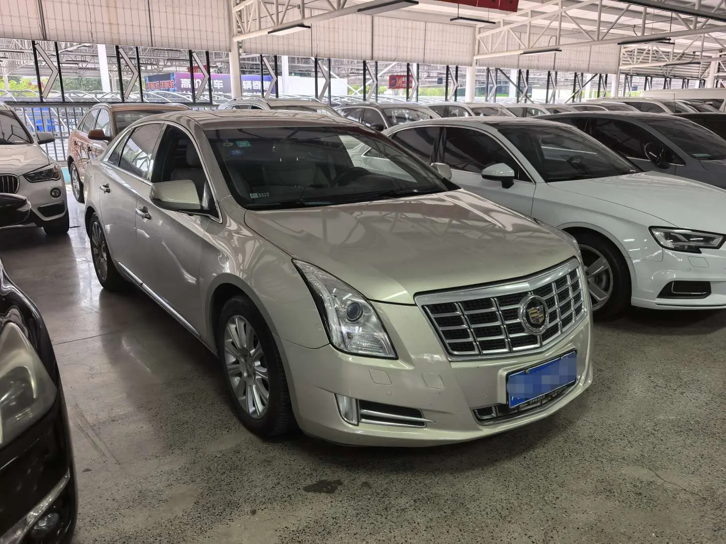 Cadillac XTS