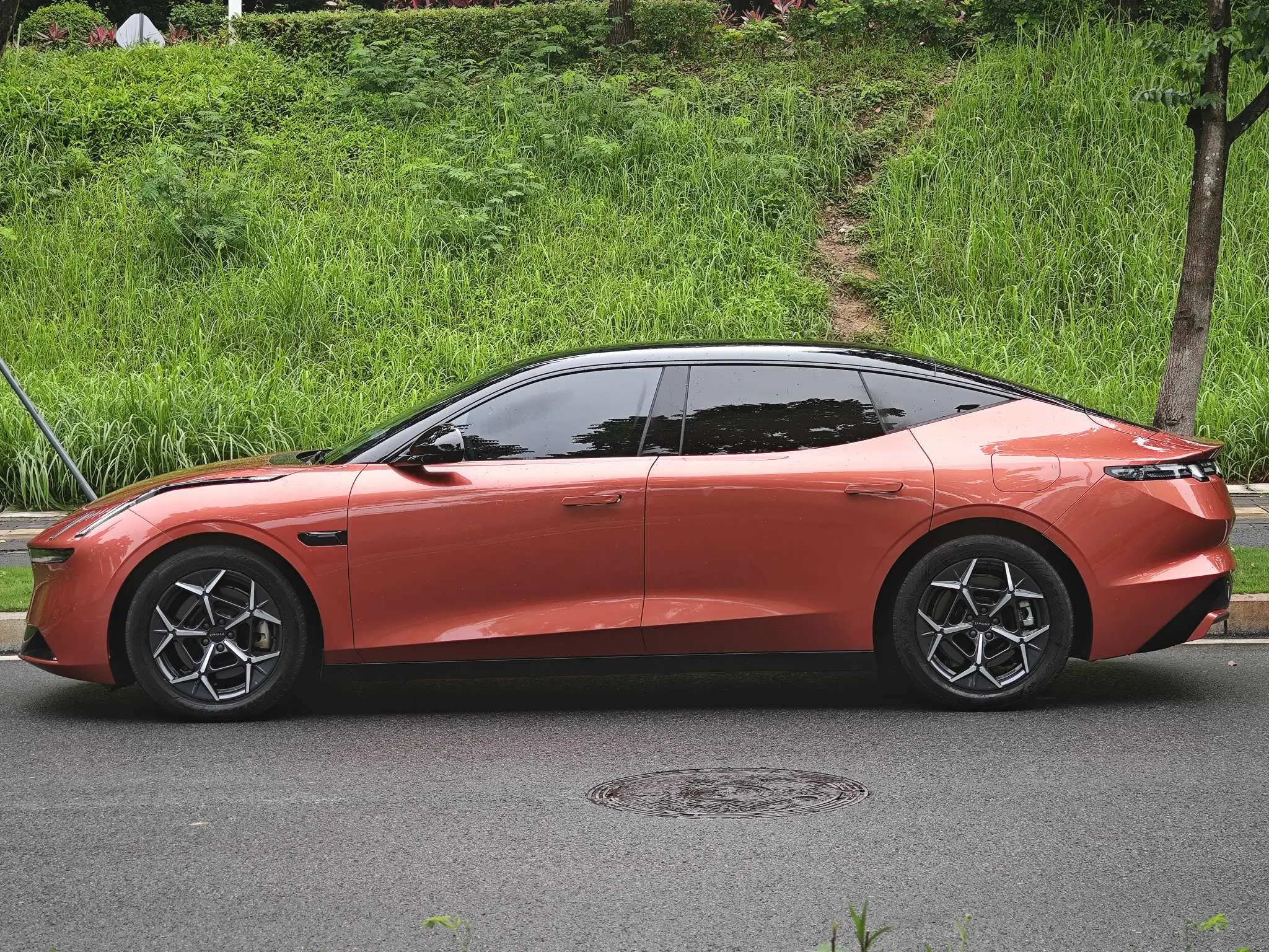 Lynk & Co Z10