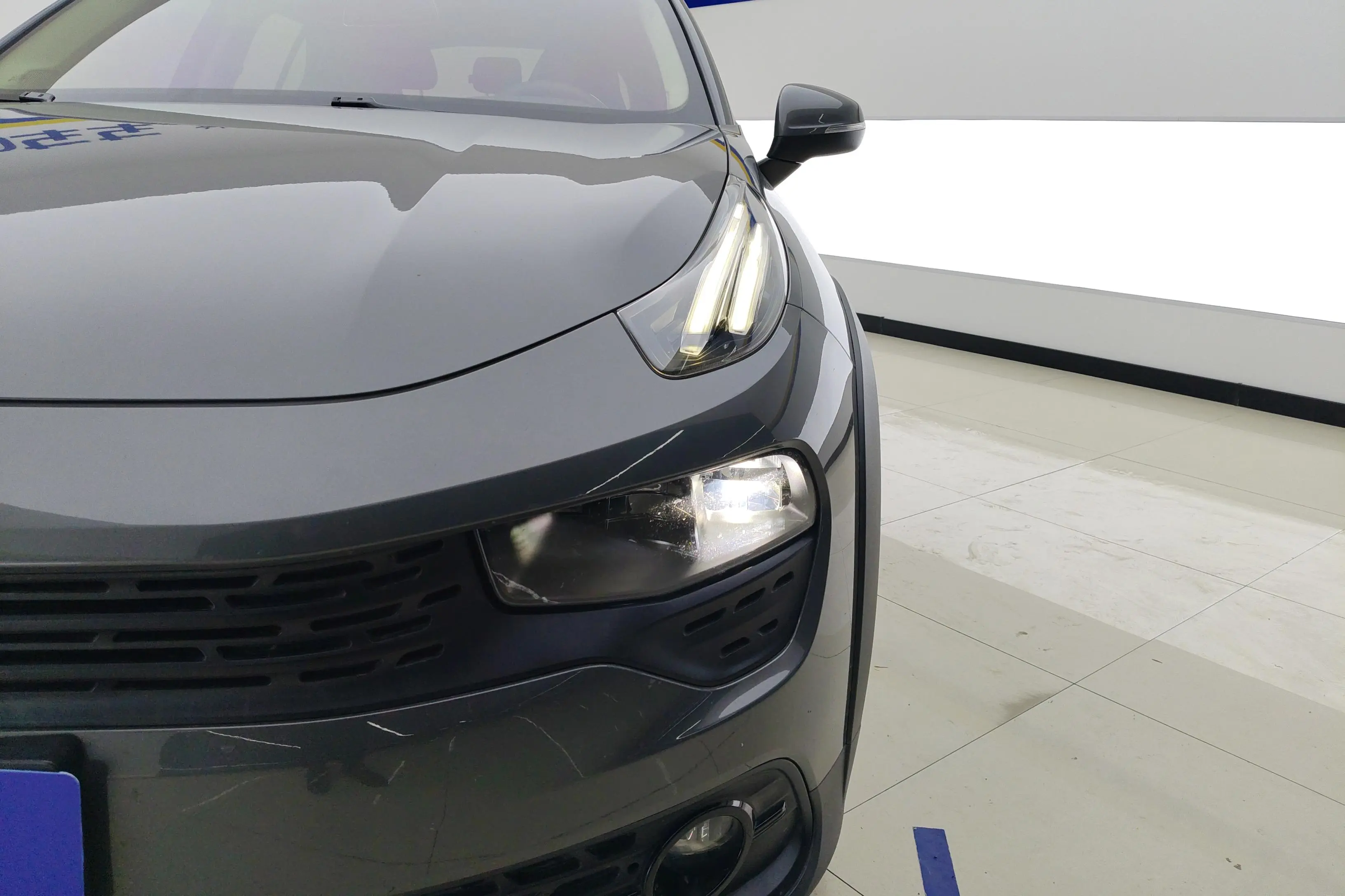 Lynk & Co 02