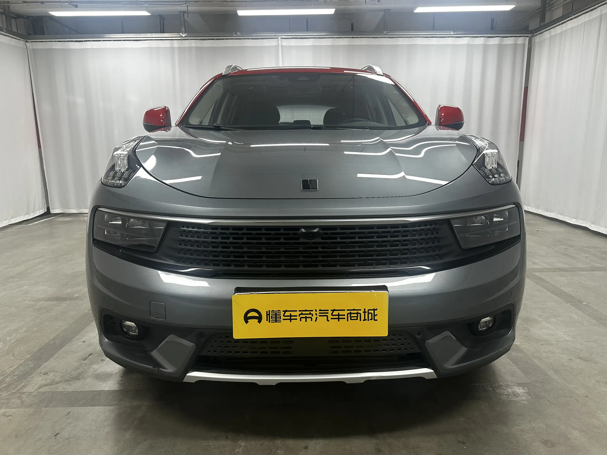 Lynk & Co 01 EM-P