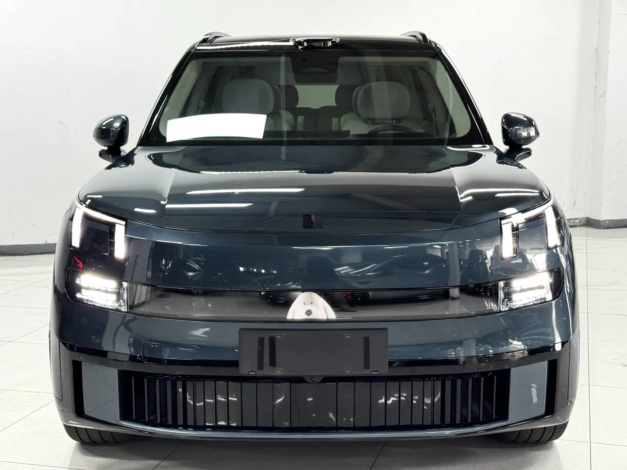 Lynk & Co 900