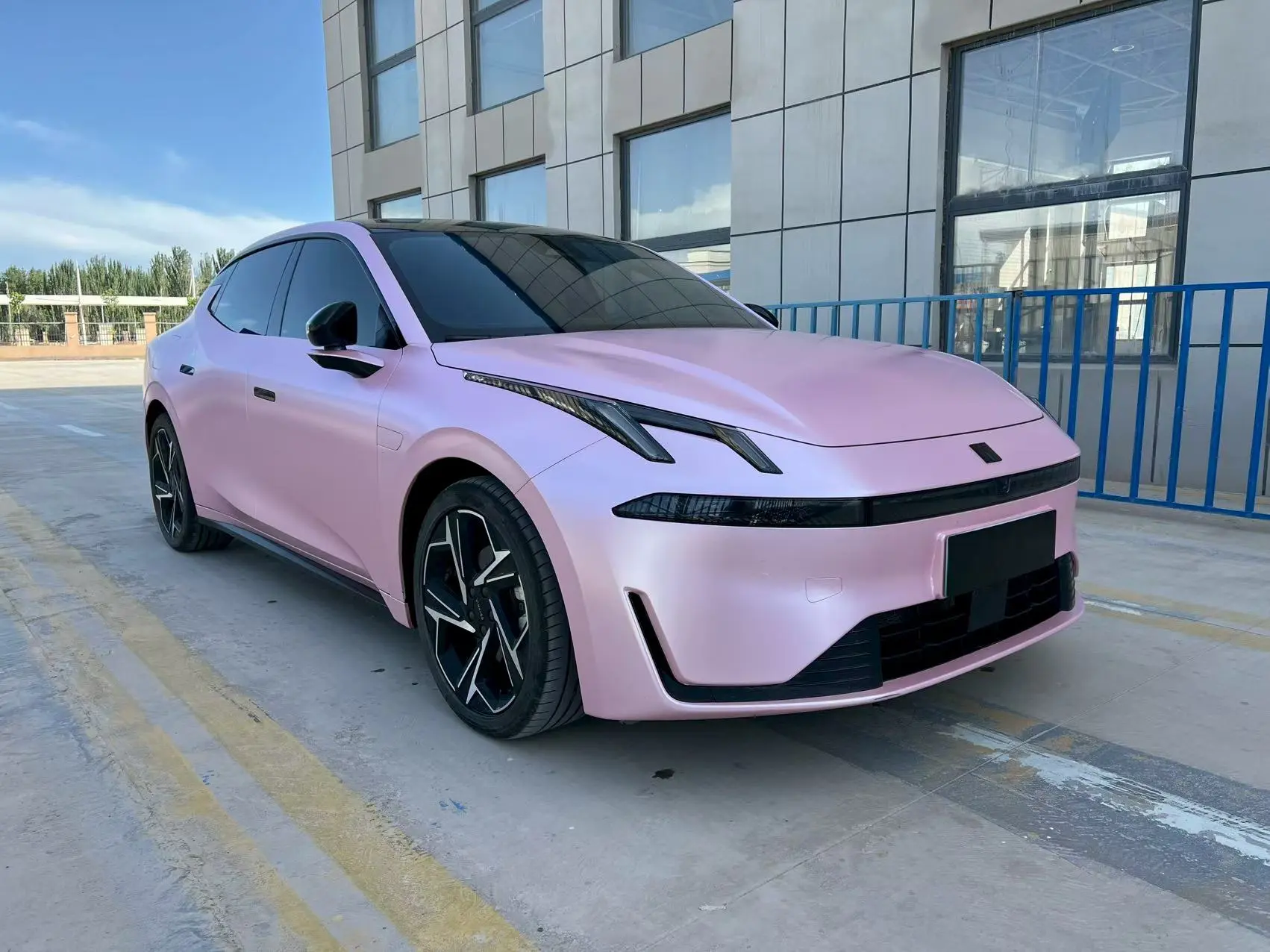 Lynk & Co 07 EM-P