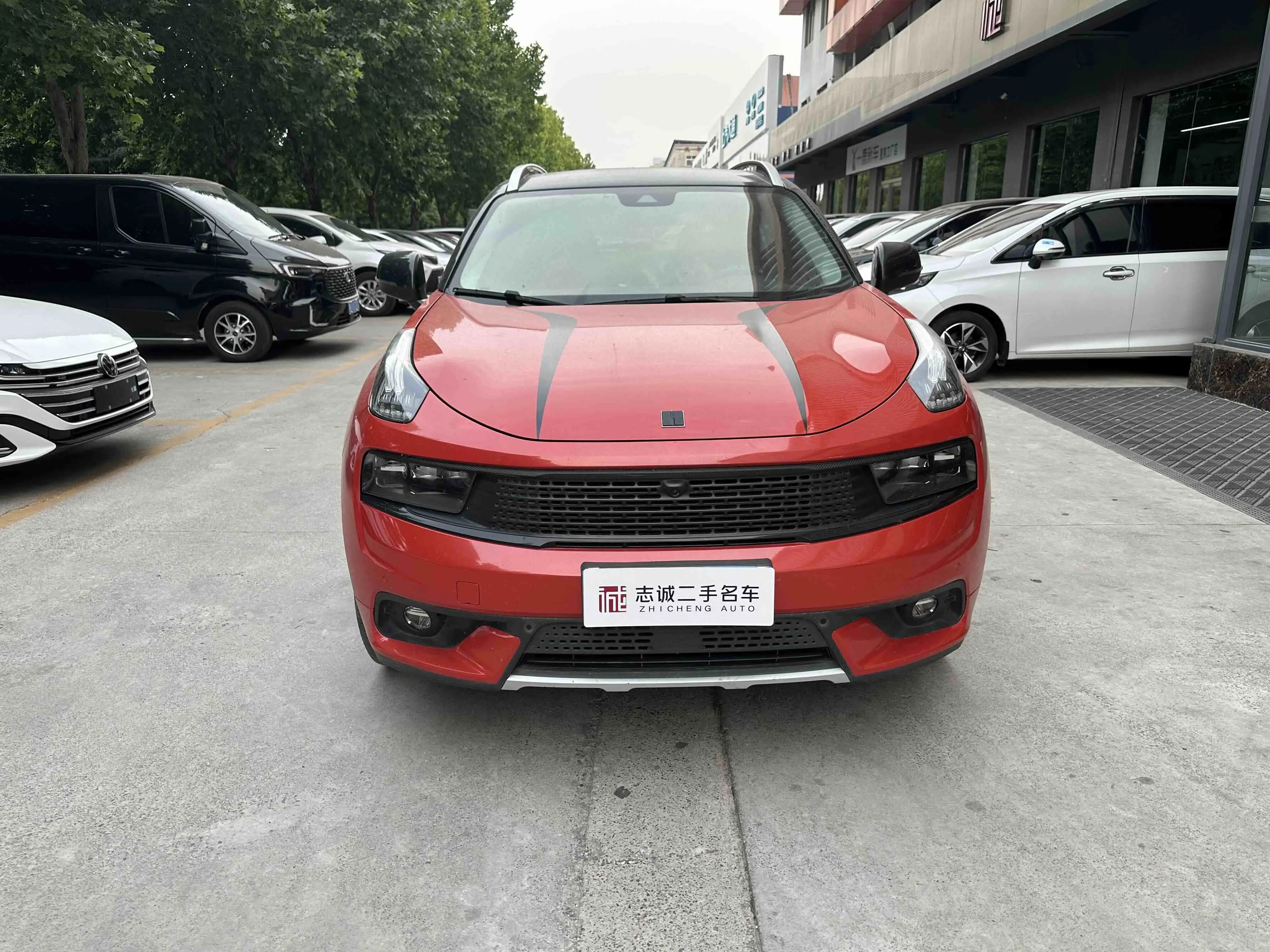 Lynk & Co 01