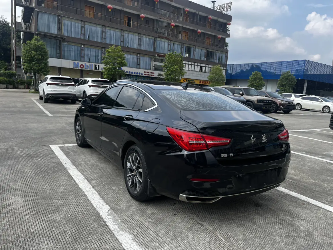 Hongqi H5 classic