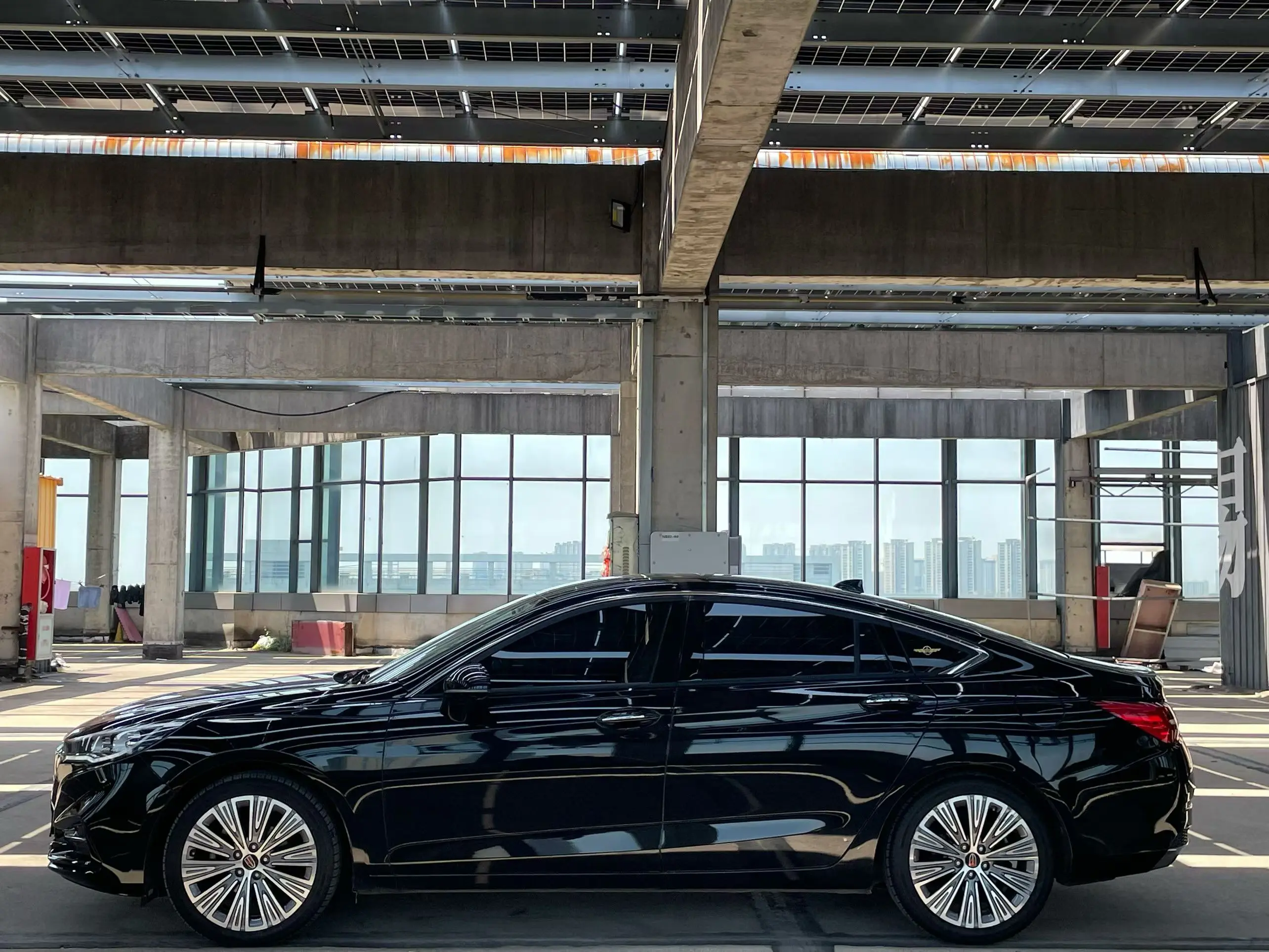 Hongqi H5 classic