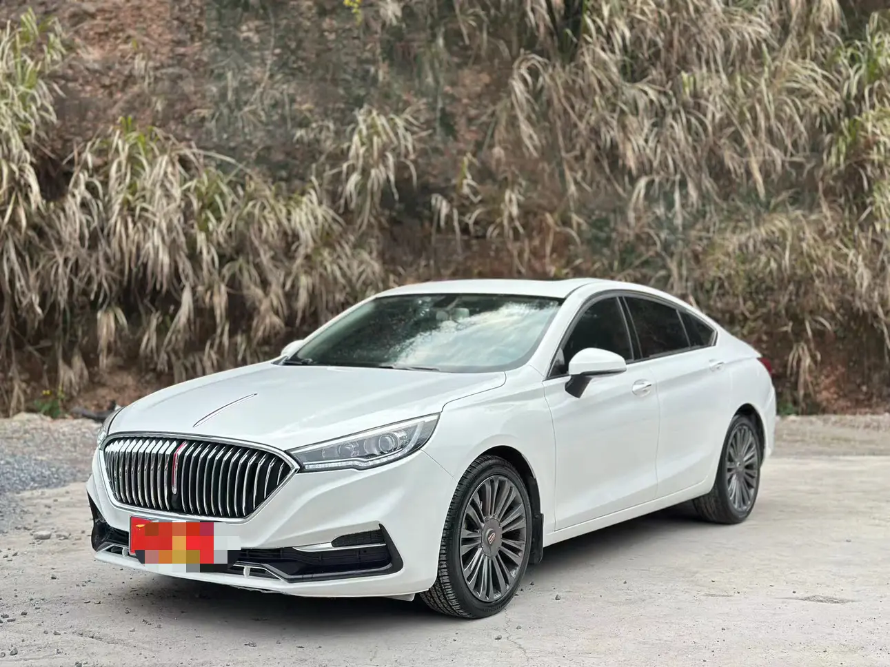 Hongqi H5 classic
