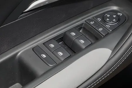 catalog-car-25