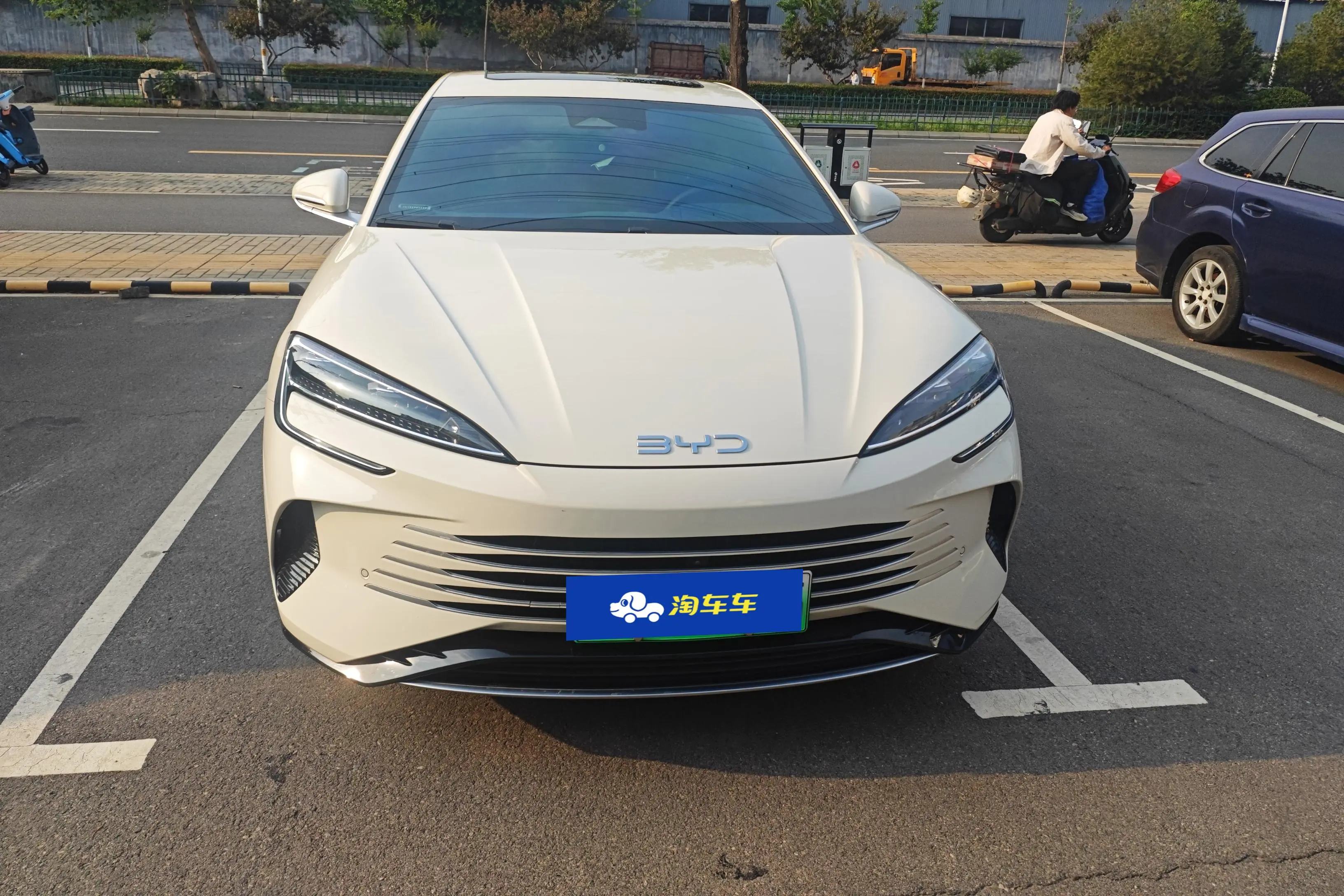 BYD Seal 07DM