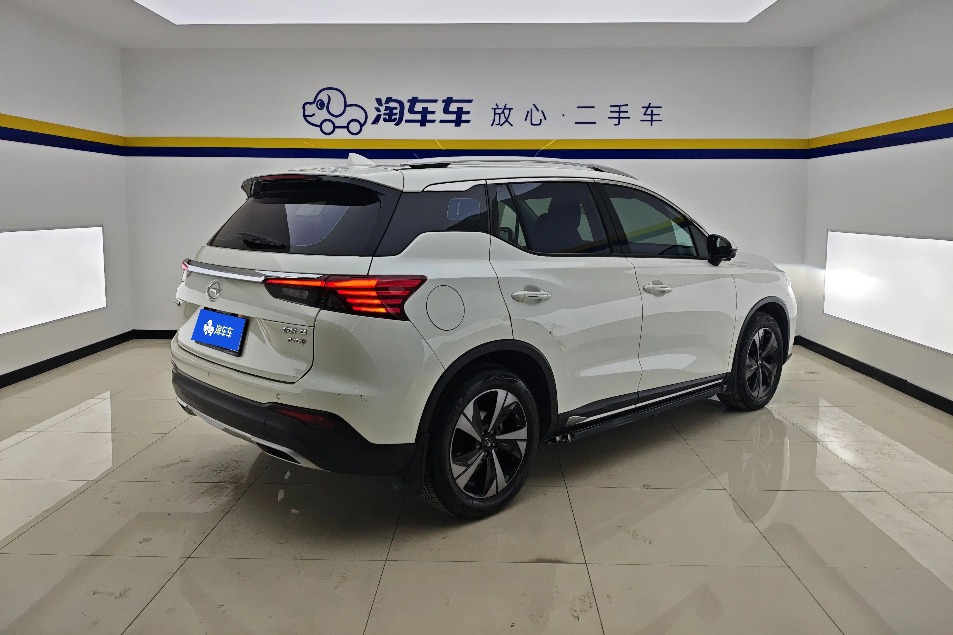 GAC Trumpchi GS4