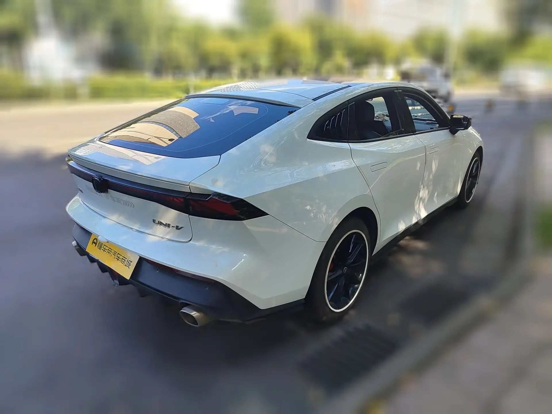 Changan UNI-V