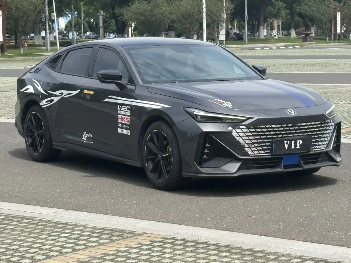 Changan UNI-V