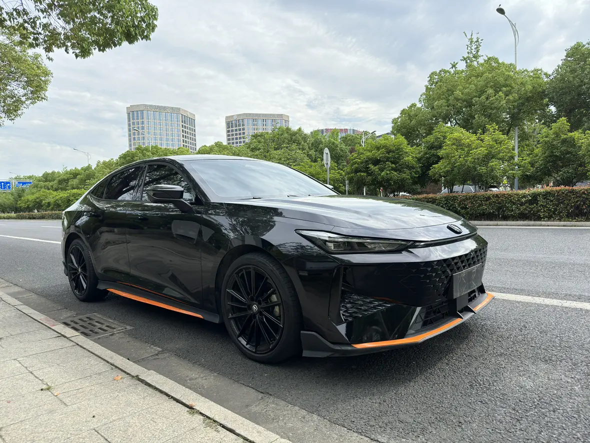 Changan UNI-V