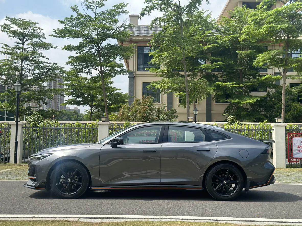 Changan UNI-V