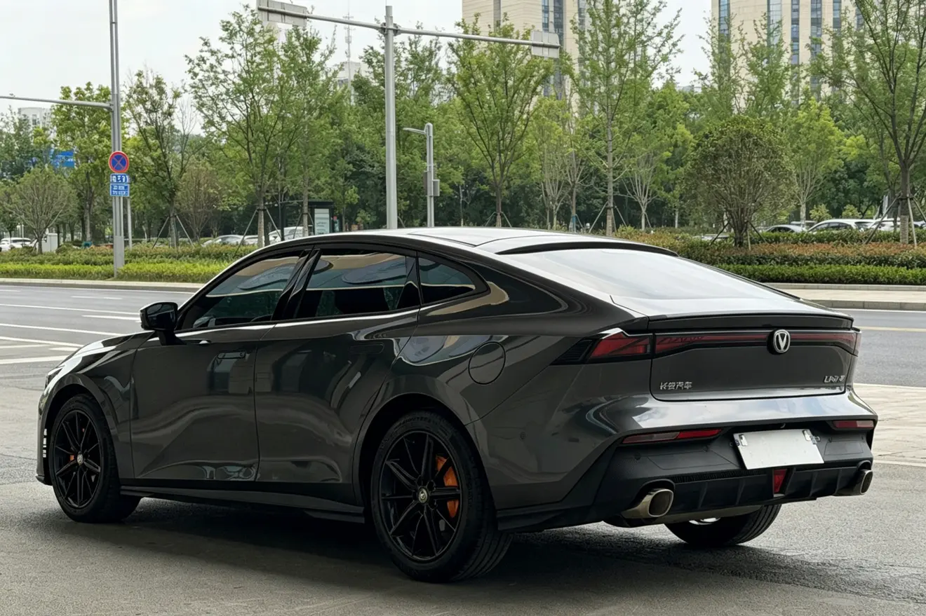 Changan UNI-V