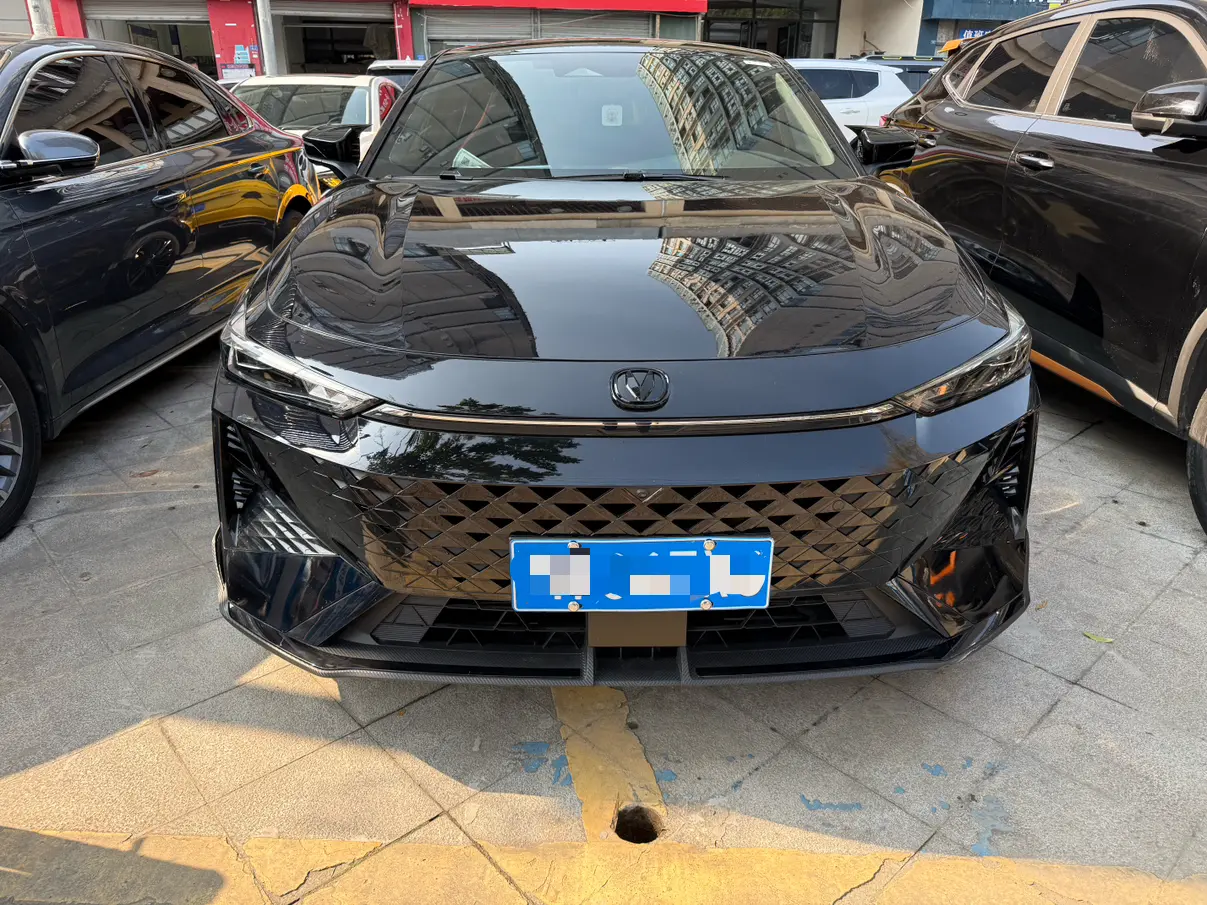 Changan UNI-V