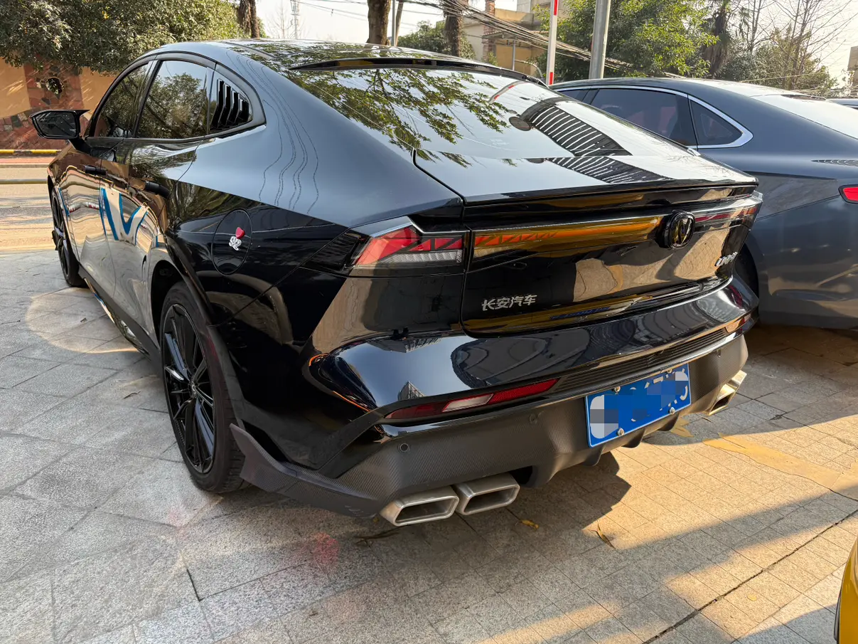 Changan UNI-V