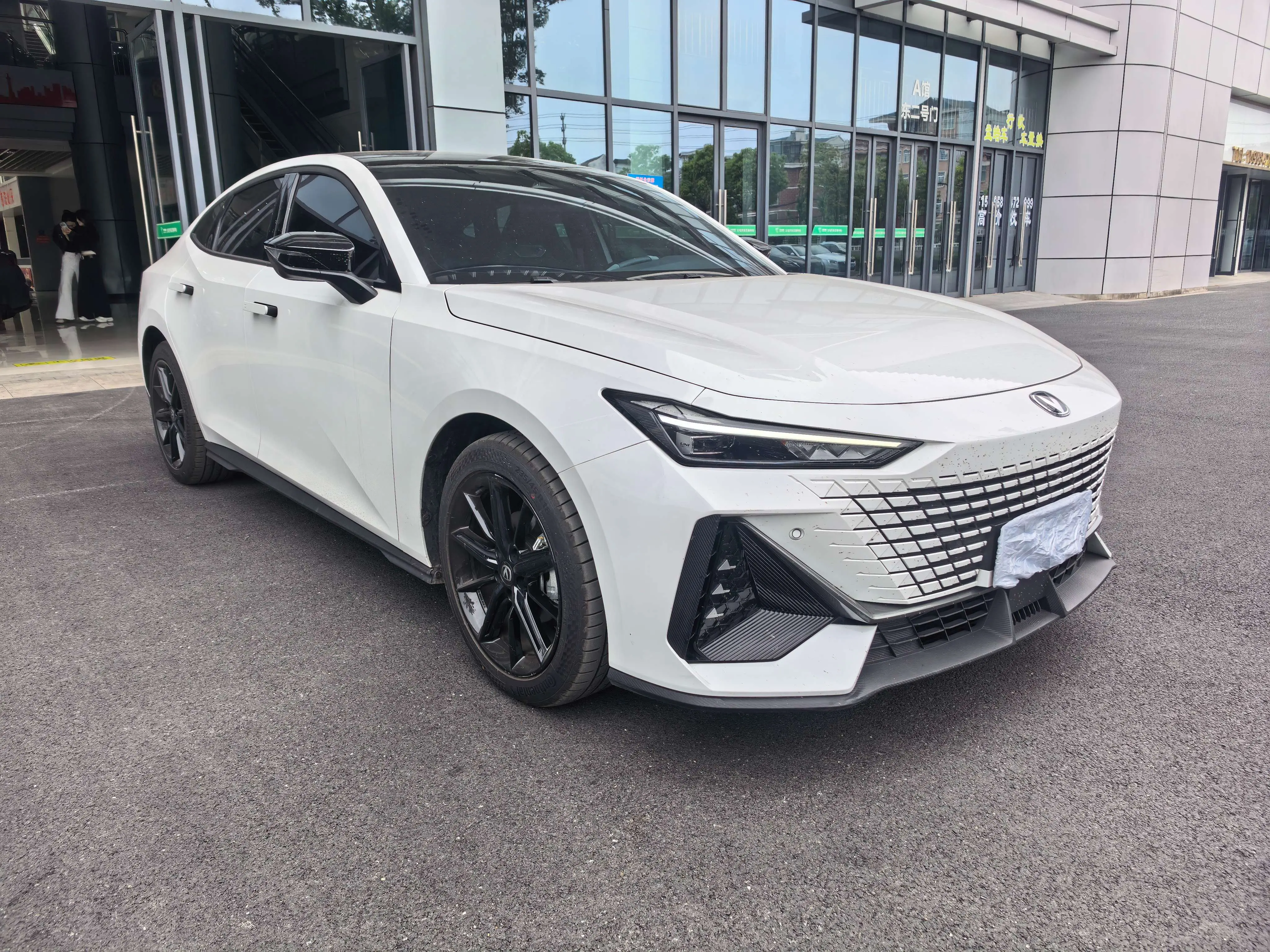 Changan UNI-V