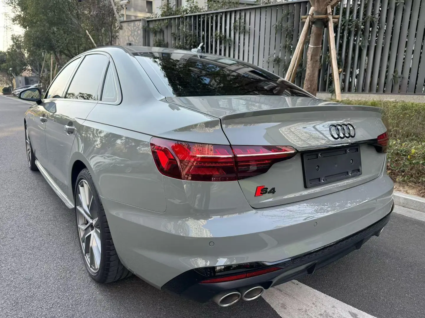 Audi S4