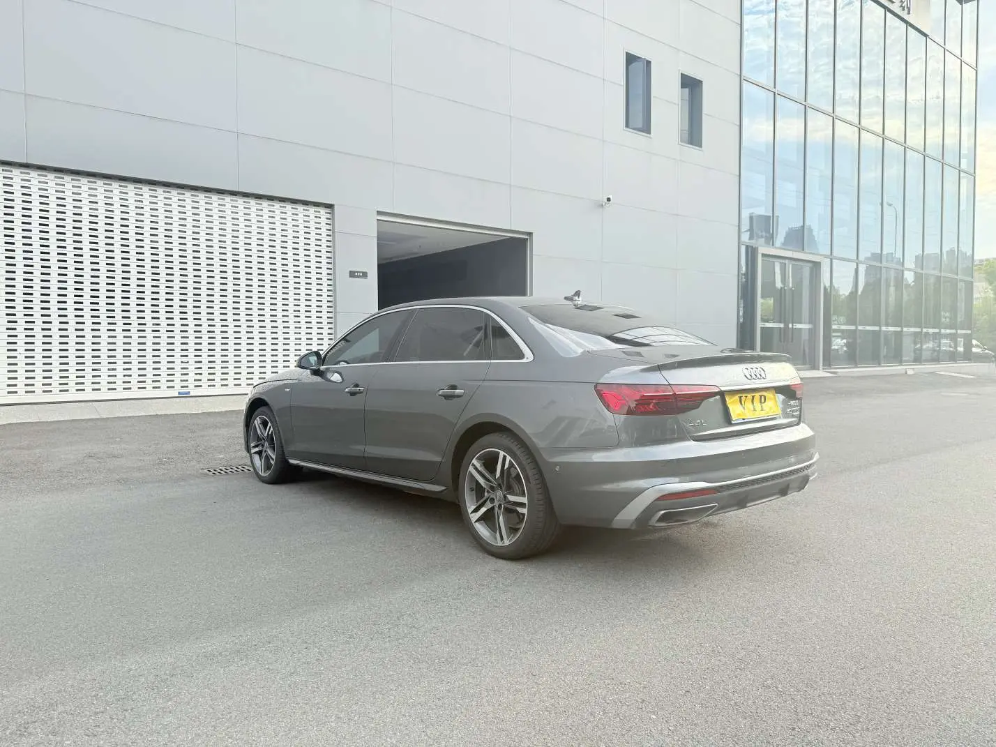 Audi A4L