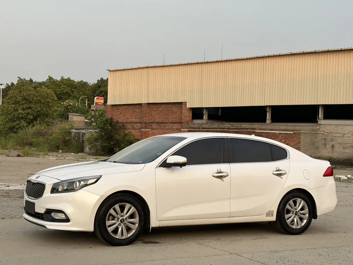 Kia K4