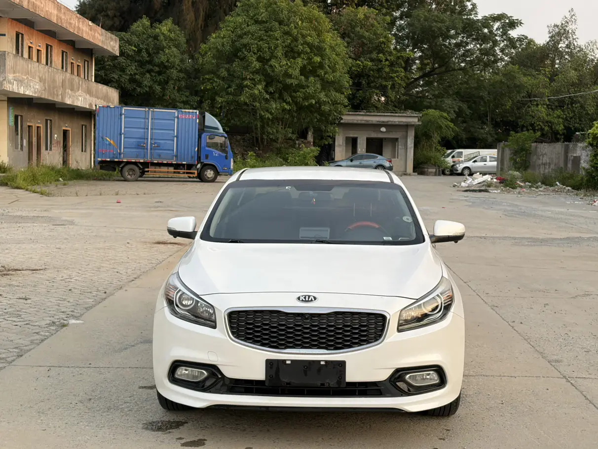 Kia K4
