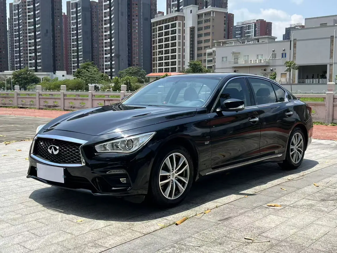 Infiniti Q50L