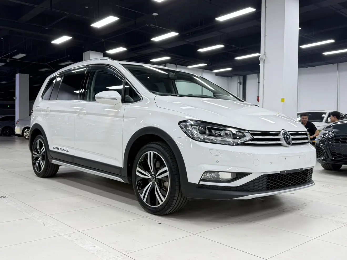 Volkswagen Touran L