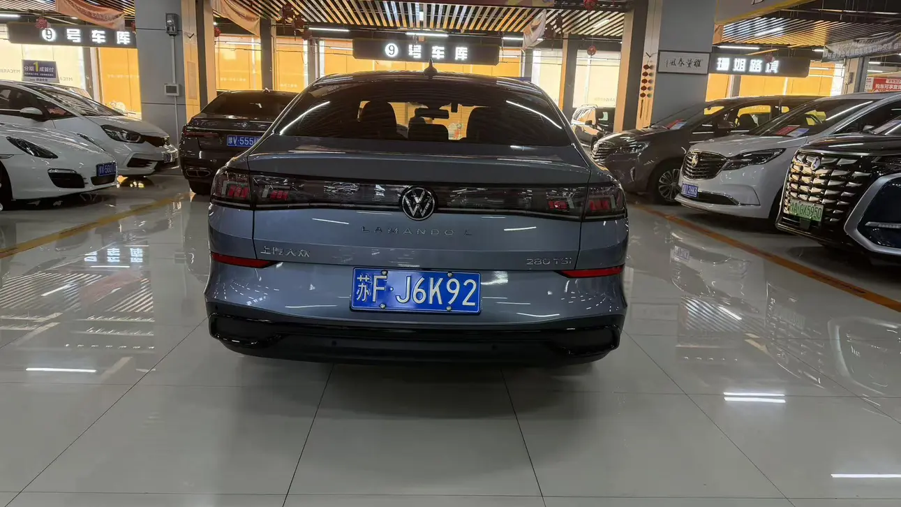 Volkswagen Lamando