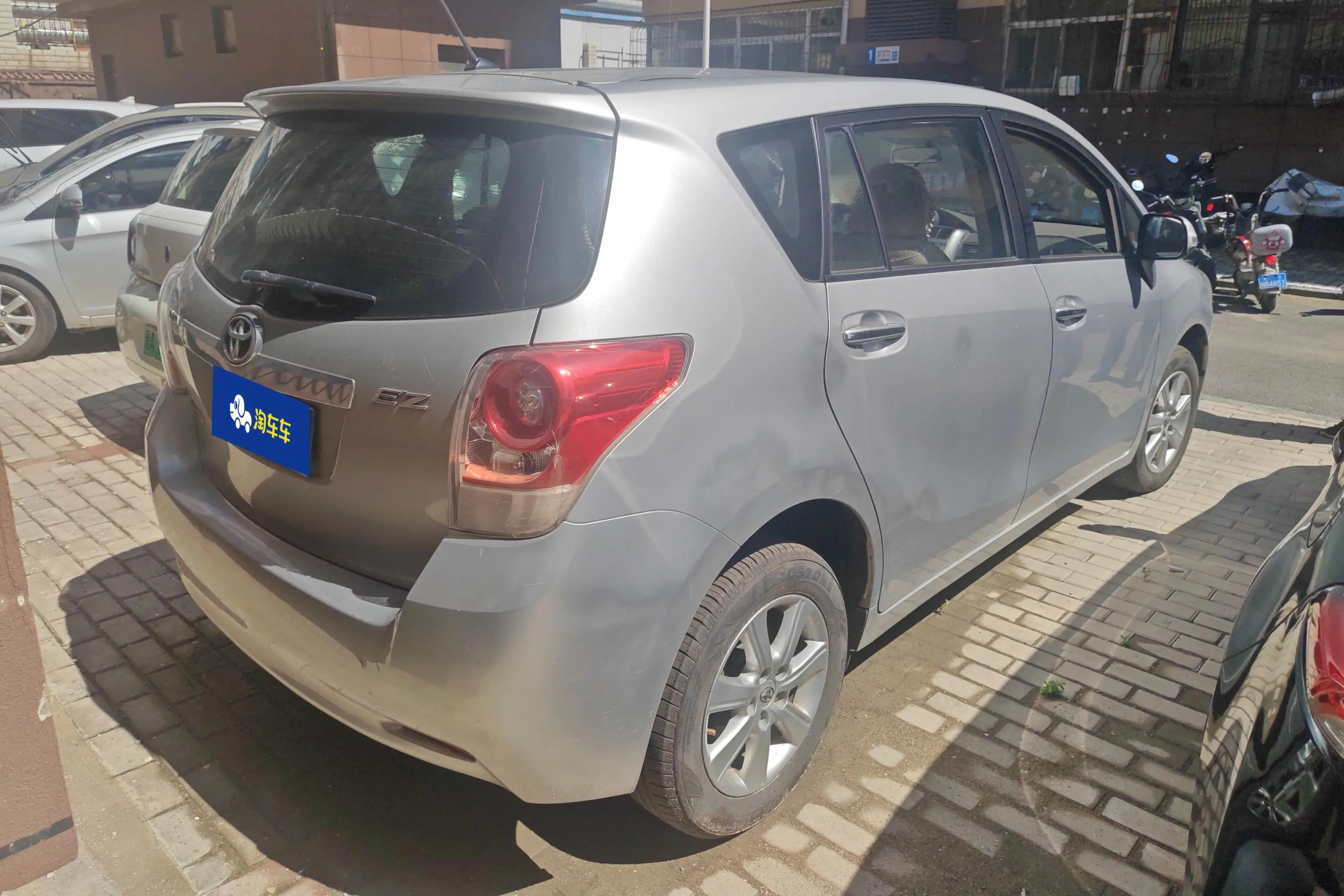 Toyota Verso / EZ