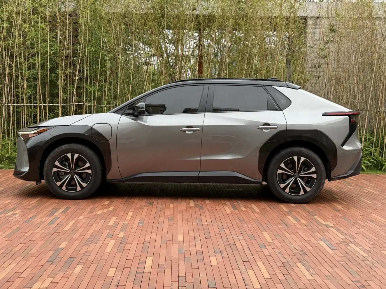 Toyota GAC  bZ4X