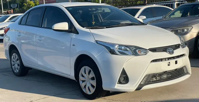 Toyota YARiS L Enjoy