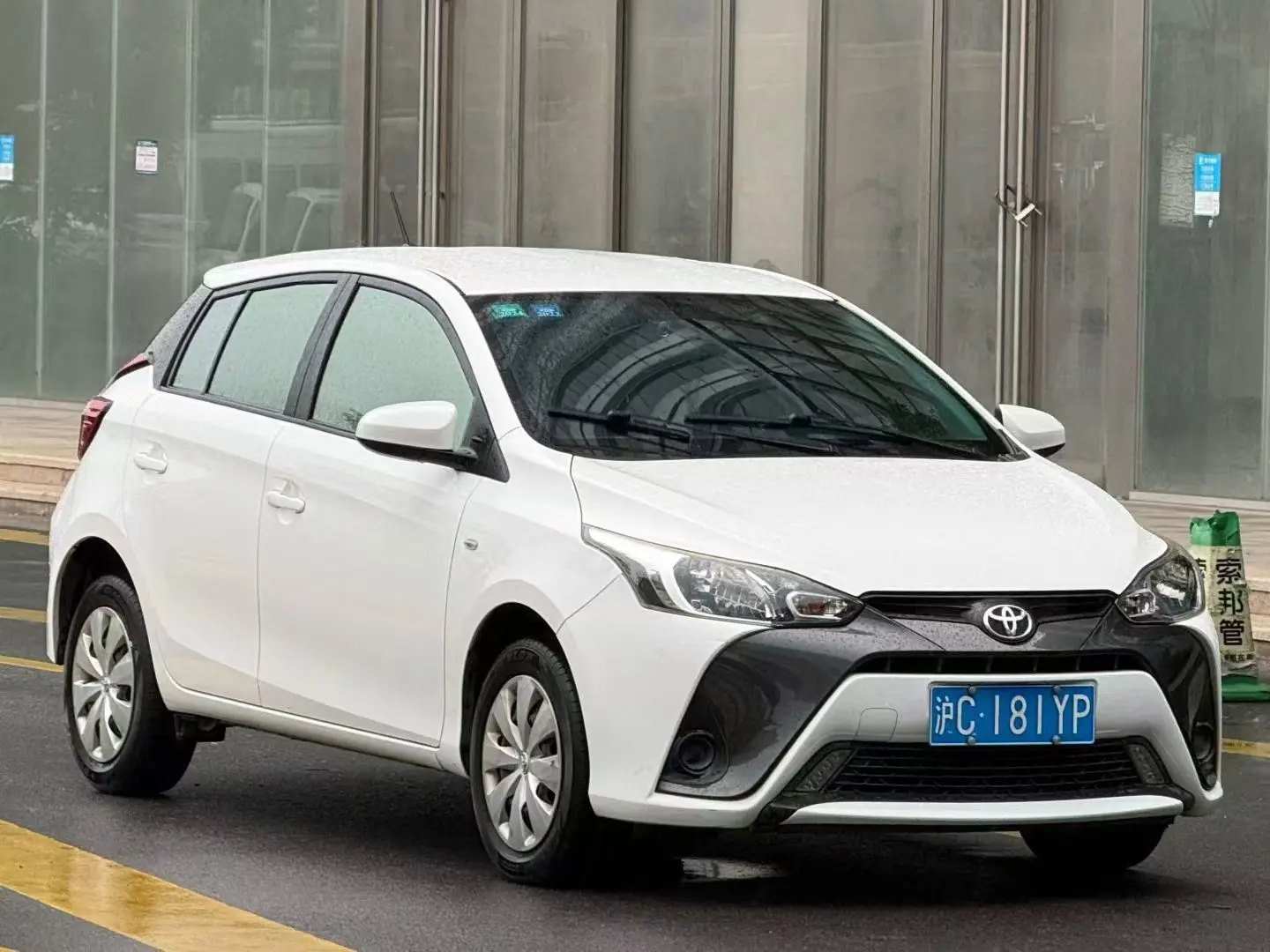 Toyota Yaris L