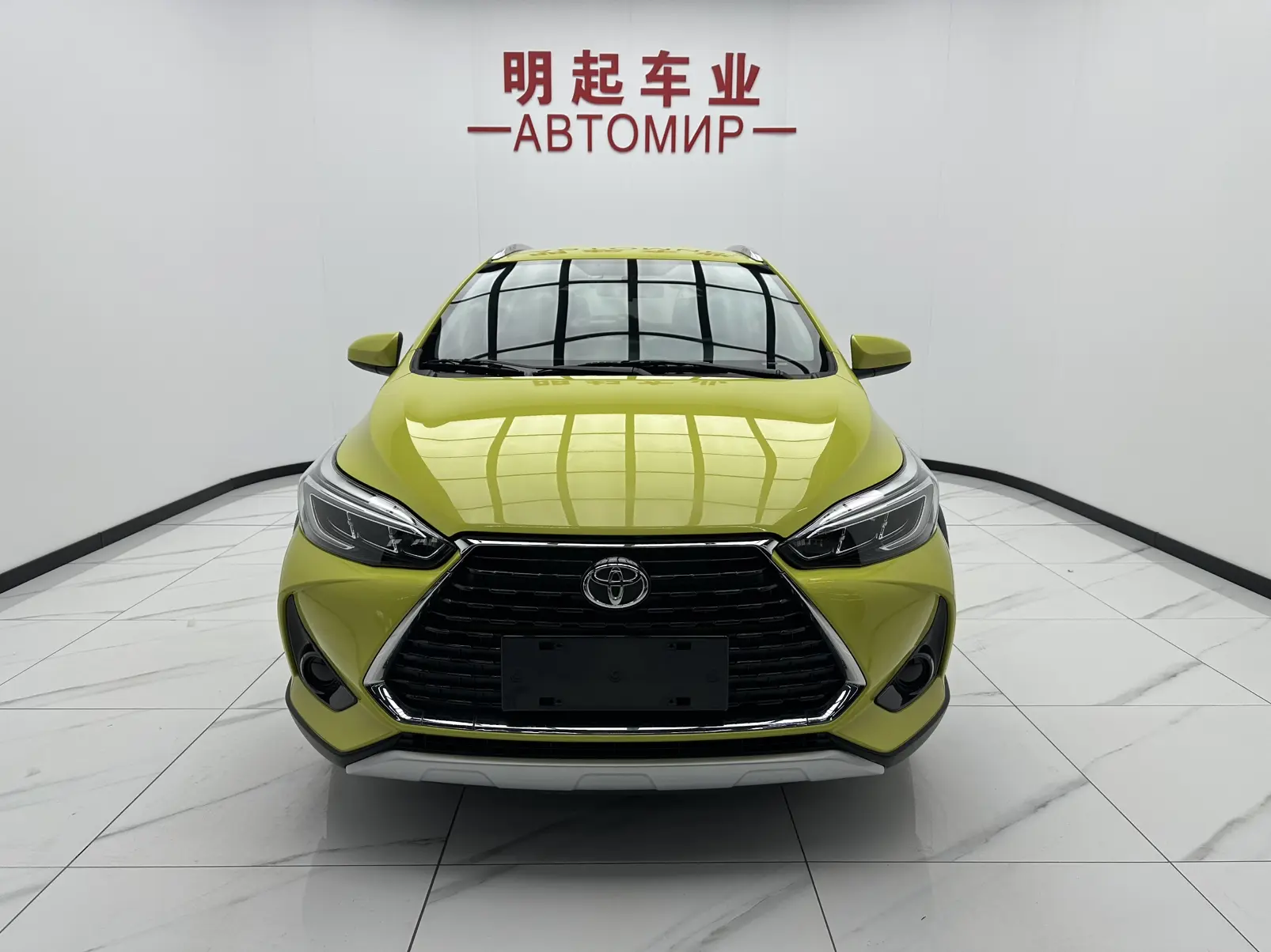 Toyota Yaris L