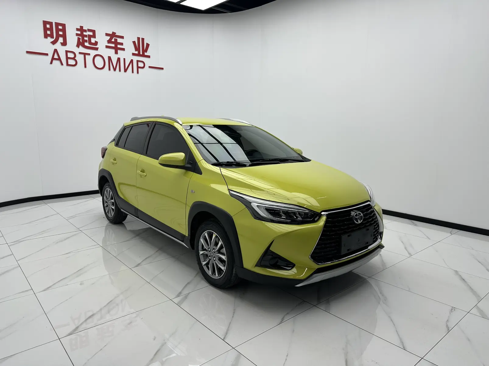 Toyota Yaris L