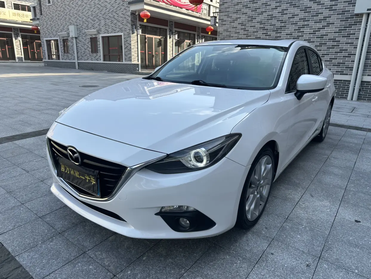 Mazda Axela